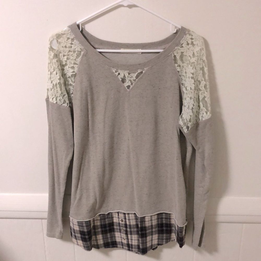 Women’s Hazel Pull Over Top with  Lace Shoulder